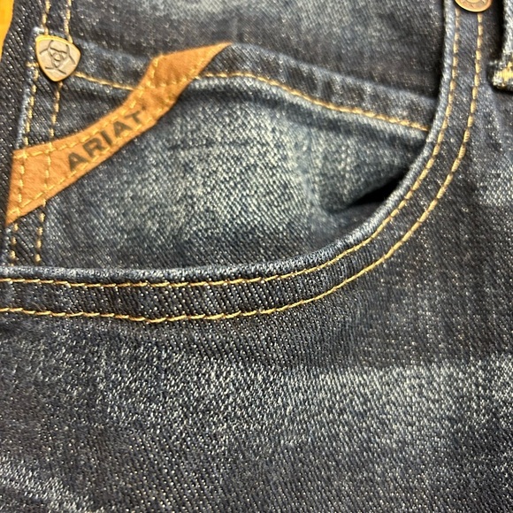 Ariat Men's M5 straight slim Dark Blue Jeans size 40x30 - Picture 3 of 5